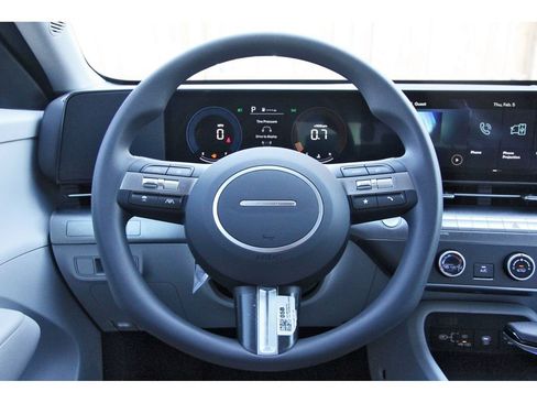 Used 2026 Hyundai Kona SE FWD image 15