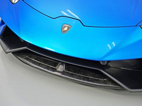 Used 2018 Lamborghini Huracan Performante image 73
