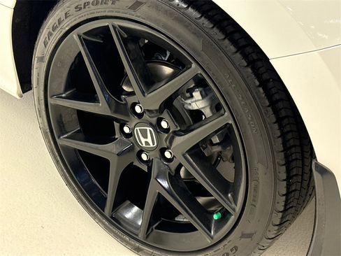 Certified 2025 Honda Civic Sport image 13