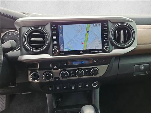 Used 2020 Toyota Tacoma Limited AWD/4WD image 14