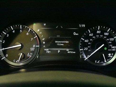 Used 2022 Toyota Highlander XLE AWD/4WD image 20