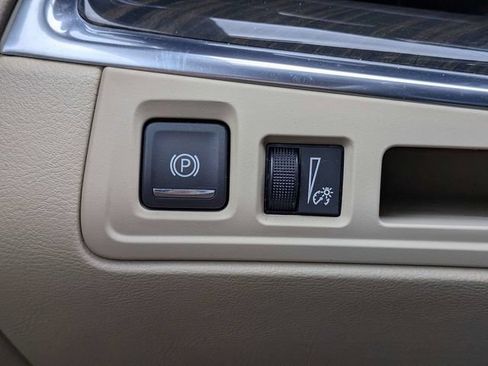 Used 2019 Cadillac XT5 FWD image 24