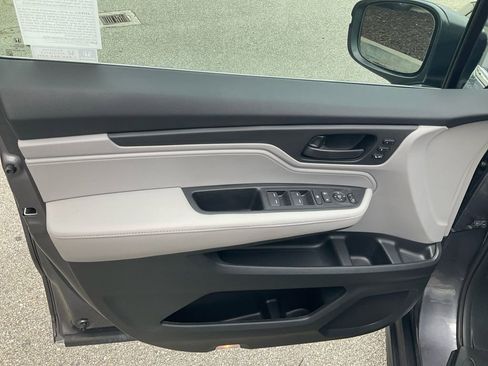 Used 2022 Honda Odyssey EX-L image 11