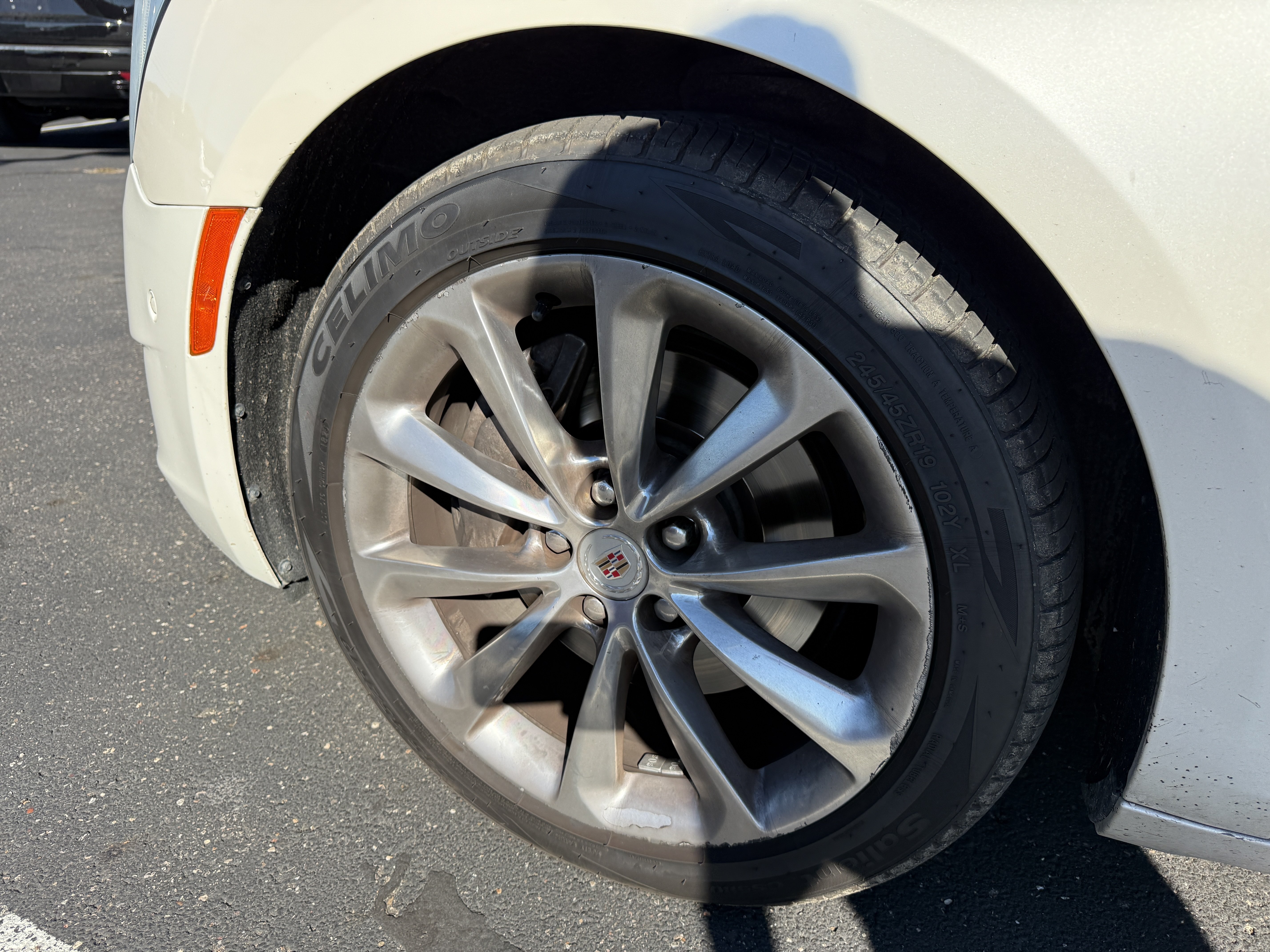 Used 2014 Cadillac XTS Luxury w/ Driver Awareness Package FWD image 9
