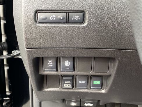 Used 2021 Nissan Rogue Sport S image 20