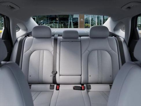 New 2025 Hyundai Sonata Limited image 12