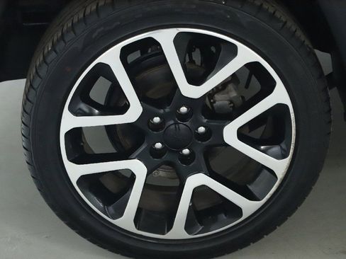 Used 2018 Jeep Compass Limited w/ Navigation Group image 12