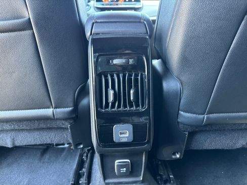 Used 2024 Jeep Compass Limited AWD/4WD image 7