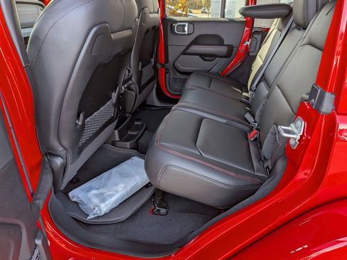 New 2026 Jeep Wrangler Unlimited Rubicon w/ Steel Bumper Group image 28