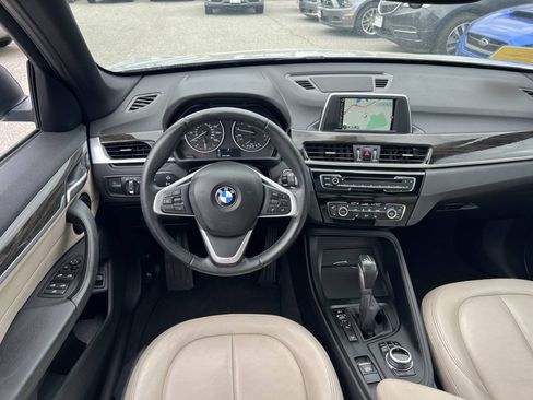 Used 2017 BMW X1 xDrive28i AWD/4WD image 22