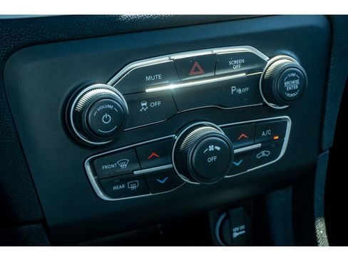 Used 2022 Dodge Charger SXT w/ Blacktop Package image 26