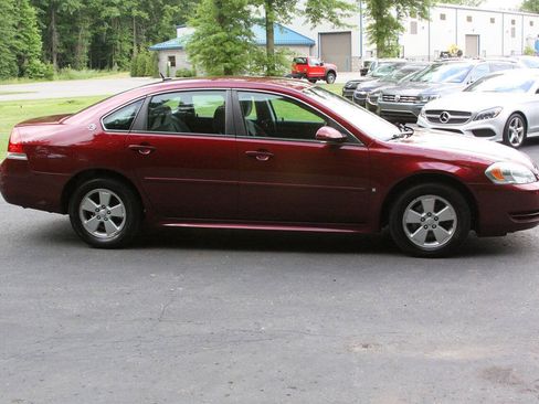 Used 2009 Chevrolet Impala LT FWD image 9