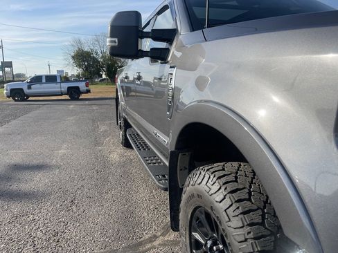 Used 2022 Ford F250 Lariat w/ Tremor Off-Road Package image 15