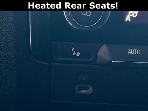 Used 2024 Chevrolet Suburban Premier image 41