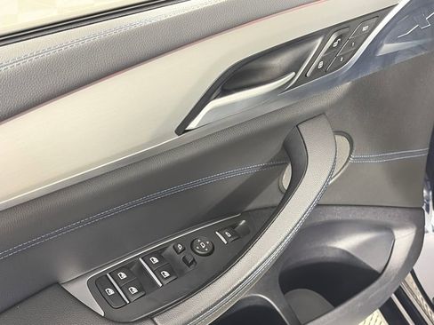 Used 2018 BMW X3 M40i image 25