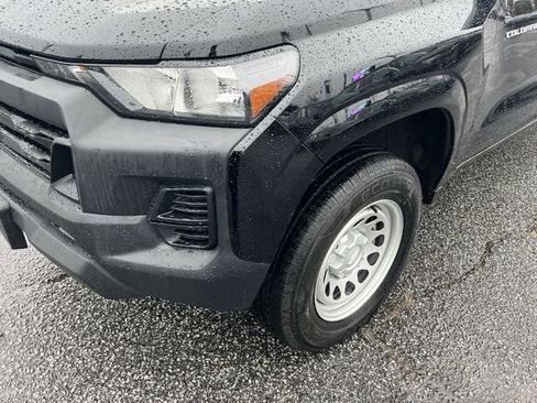 Used 2023 Chevrolet Colorado W/T image 15