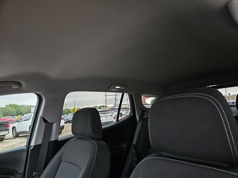 Used 2023 GMC Terrain SLE w/ Driver Convenience Package FWD image 19