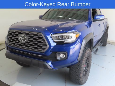 Used 2023 Toyota Tacoma TRD Off-Road w/ TRD Premium Off Road Package AWD/4WD image 8