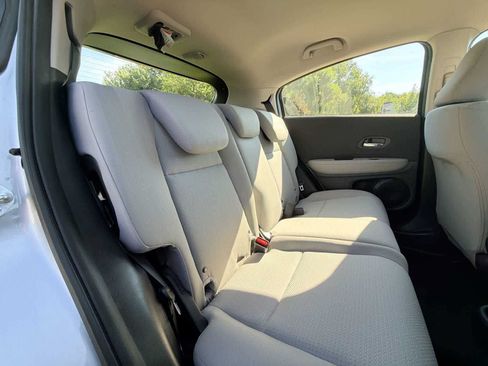 Used 2022 Honda HR-V LX image 17