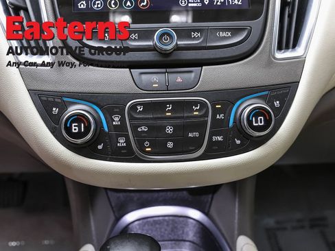 Used 2024 Chevrolet Malibu LT FWD image 20