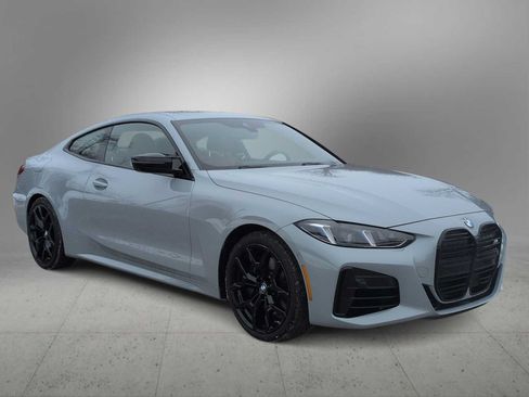 Used 2026 BMW 440i xDrive Coupe w/ Premium Package AWD/4WD image 2