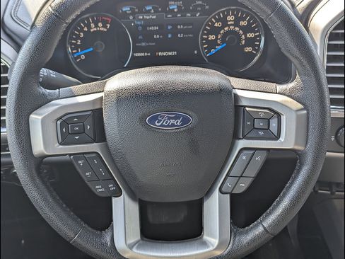 Used 2015 Ford F150 Platinum w/ Equipment Group 701A Luxury AWD/4WD image 29