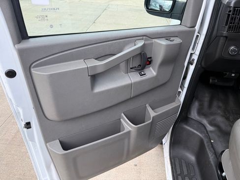 Used 2019 Chevrolet Express 2500 w/ Driver Convenience Package RWD image 25