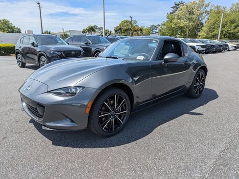 New 2026 MAZDA MX-5 Miata RF Grand Touring RWD image 9