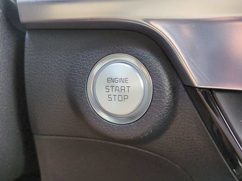 Certified 2025 Kia Telluride SX w/ SX Captain's Chair Package FWD image 29
