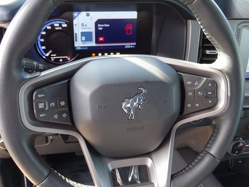 Used 2021 Ford Bronco Outer Banks image 22