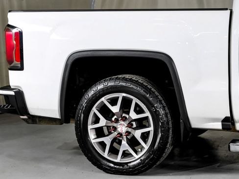 Used 2016 GMC Sierra 1500 SLT w/ All-Terrain Package AWD/4WD image 6