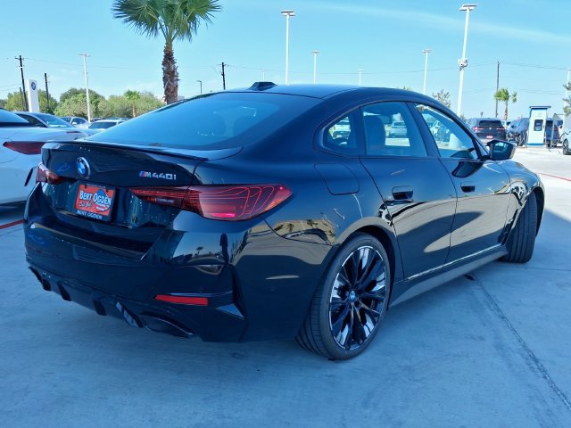 New 2026 BMW M440i w/ Premium Package RWD image 7
