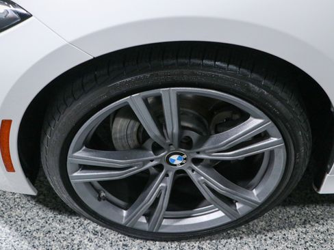 Used 2023 BMW 330i Sedan w/ Premium Package RWD image 10