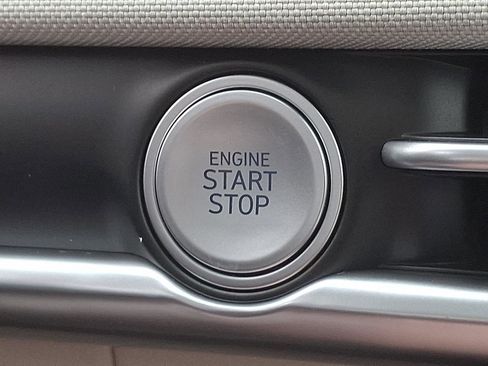 New 2026 Hyundai Tucson Limited image 16