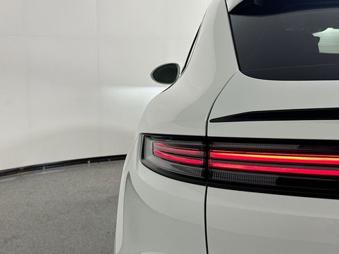 Certified 2025 Porsche Cayenne S image 16