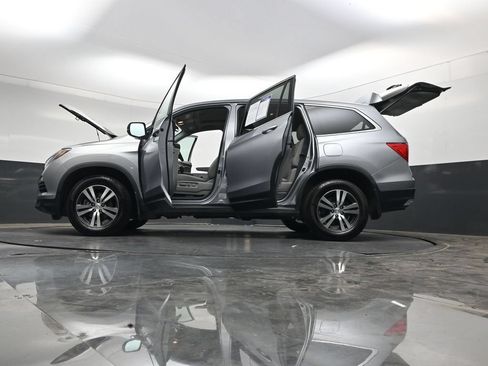 Used 2017 Honda Pilot EX-L image 43