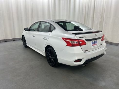 Used 2018 Nissan Sentra SR w/ SR Midnight Edition Package image 4