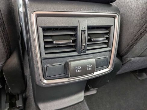 Used 2024 Subaru Forester Premium AWD/4WD image 18