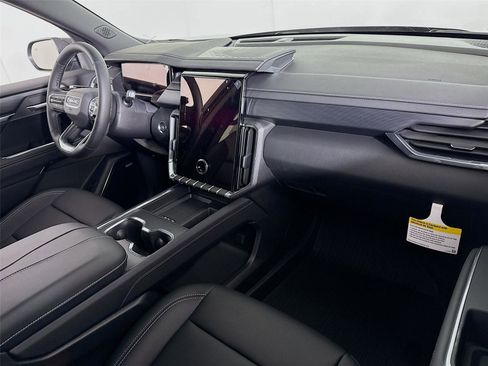 New 2026 GMC Acadia Elevation w/ Elevation Premium Package AWD/4WD image 25