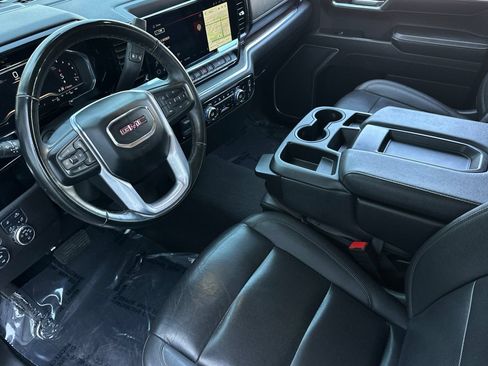 Used 2025 GMC Sierra 1500 SLT AWD/4WD image 10