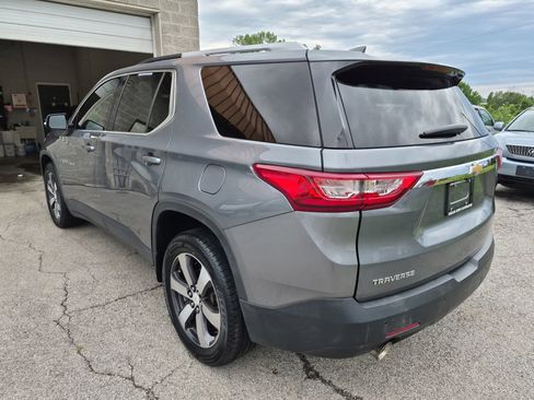 Used 2018 Chevrolet Traverse LT FWD image 5