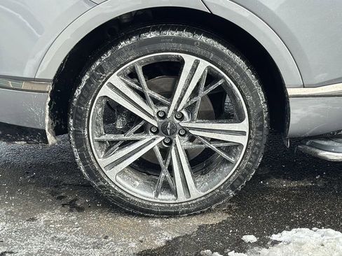 Used 2025 Genesis GV80 3.5T e-SC image 11