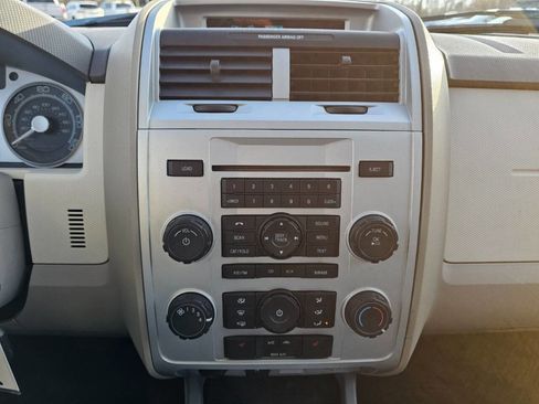 Used 2009 Mercury Mariner Premier image 13