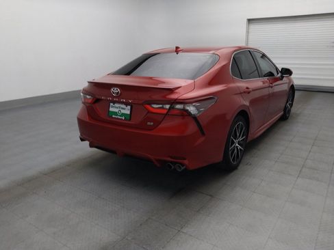 Used 2021 Toyota Camry SE FWD image 9
