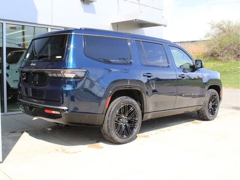 New 2026 Jeep Grand Wagoneer Limited AWD/4WD image 8