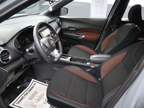 Used 2023 Nissan Kicks SR FWD image 25