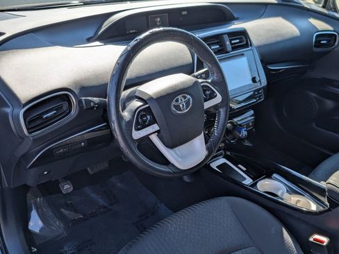 Used 2016 Toyota Prius Three image 4