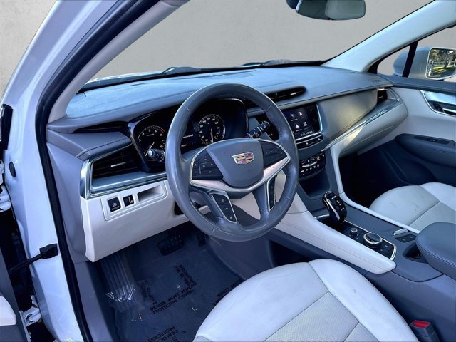Used 2020 Cadillac XT5 Premium Luxury FWD image 13