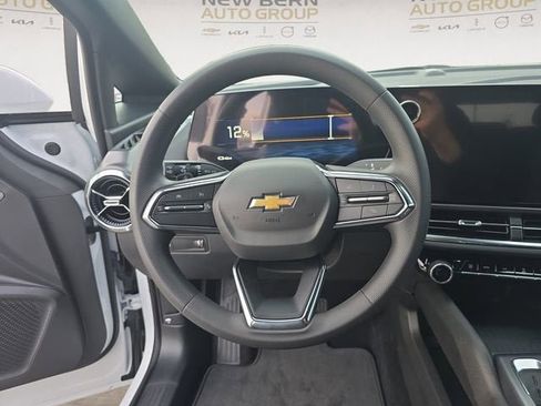 New 2026 Chevrolet Equinox EV LT FWD image 12