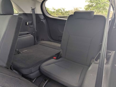 Used 2019 Kia Sorento FWD image 16